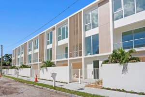 2702 N Woodrow Ave, Tampa, FL 33602, Sold 10/19/24
