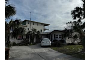 11480 4th St E, TREASURE ISLAND