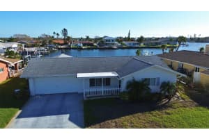 6371 2ND PALM POINT, ST PETE BEACH, FL 33706 Sold 11/08/24