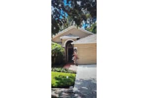 7832 Blue Spring Dr, Land O' Lakes, FL 34637, Sold 10/21/24