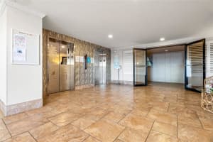 5200 BRITTANY DRIVE, SAINT PETERSBURG, FL 33715 - MLS#MFRTB8313152