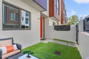 140 8TH STREET, SAINT PETERSBURG, FL 33701 Sold 12/06/24