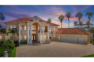3341 Gulf Blvd, BELLEAIR BEACH