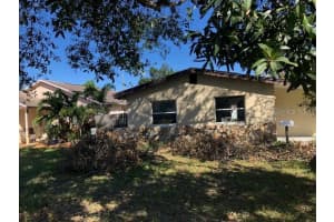 2451 38TH AVENUE, SAINT PETERSBURG, FL 33713 Sold 12/03/24