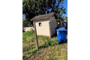 2451 38TH AVENUE, SAINT PETERSBURG, FL 33713 Sold 12/03/24