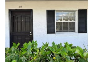 304 46TH AVENUE TERRACE, BRADENTON, FL 34207 Sold 06/16/25
