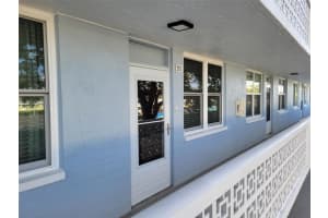 4895 Bay St Ne #215, ST PETERSBURG