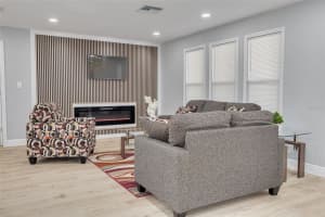 1005 OAKVIEW AVENUE, CLEARWATER, FL 33756 Sold 11/13/24