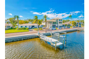 2810 COFFEE POT BOULEVARD, SAINT PETERSBURG, FL 33704 Sold 12/11/24