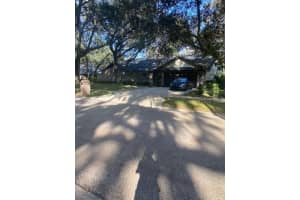 2728 SAINT CLOUD OAKS DRIVE, VALRICO, FL 33594 Sold 04/22/25