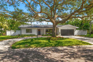 1727 LAURIE LANE, BELLEAIR, FL 33756 Sold 11/27/24