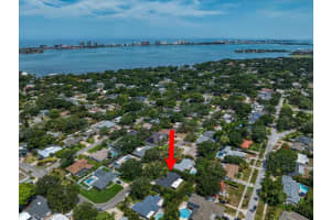 1727 LAURIE LANE, BELLEAIR, FL 33756 Sold 11/27/24