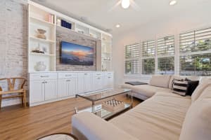701 ALDA WAY NE, ST PETERSBURG, FL 33704 Sold 01/31/25