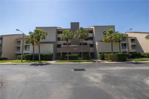 2775 KIPPS COLONY DRIVE, GULFPORT, FL 33707 Sold 11/25/24