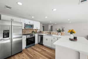 2806 CEDARIDGE DRIVE, TAMPA, FL 33618 Sold 01/28/25