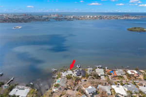 1828 VENETIAN POINT DRIVE, CLEARWATER, FL 33755 Sold 04/11/25