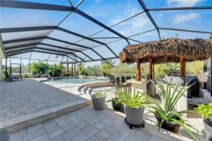 824 MANNS HARBOR DRIVE, APOLLO BEACH, FL 33572 Sold 05/01/25