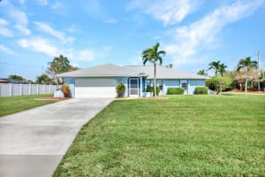 1453 Se 15th Ter, CAPE CORAL