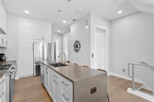 571 4TH AVENUE, SAINT PETERSBURG, FL 33701 Sold 12/12/24
