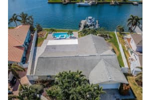 11650 7TH STREET, TREASURE ISLAND, FL 33706 Sold 11/26/24