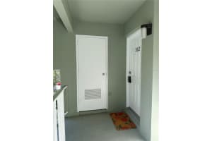 330 PROMENADE DRIVE, DUNEDIN, FL 34698 Sold 05/22/25