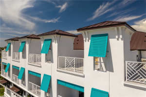 11795 1ST STREET, TREASURE ISLAND, FL 33706 Sold 01/17/25