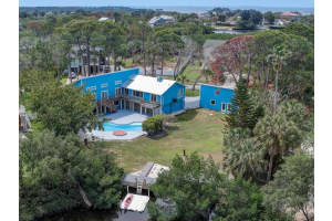 1570 Macchesney Dr, Tarpon Springs, FL 34689, Sold 01/24/25