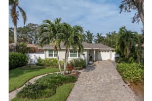1212 BRIGHTWATERS BOULEVARD, SAINT PETERSBURG, FL 33704 Sold 01/22/25
