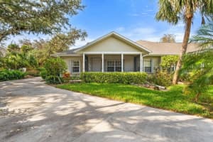 19553 BENT OAK COURT, PORT CHARLOTTE, FL 33948 Sold 01/13/25