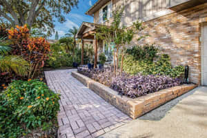 3323 BRIARWOOD CIRCLE, SAFETY HARBOR, FL 34695 Sold 03/03/25