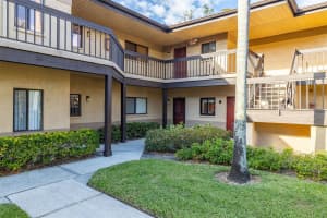 2691 SABAL SPRINGS CIRCLE, CLEARWATER, FL 33761 Sold 12/16/24