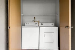 14323 HANGING MOSS CIRCLE, TAMPA, FL 33613 - MLS#MFRTB8315520