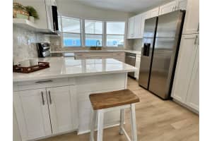 7106 MOUNT ESSEX DRIVE, ST PETERSBURG, FL 33702 Sold 12/02/24