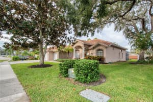 246 OLD OAK CIRCLE, PALM HARBOR, FL 34683 Sold 05/05/25