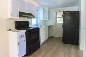 527 4TH AVENUE, LARGO, FL 33770 Sold 06/17/25