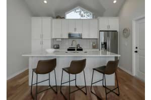 2731 8TH AVENUE, SAINT PETERSBURG, FL 33713 Sold 12/02/24