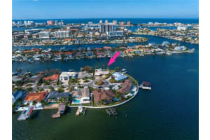 324 WINDWARD ISLAND, CLEARWATER BEACH, FL 33767 Sold 12/10/24