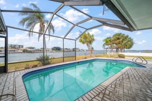 324 WINDWARD ISLAND, CLEARWATER BEACH, FL 33767 Sold 12/10/24