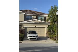 499 53RD AVENUE, SAINT PETERSBURG, FL 33703 Sold 11/25/24