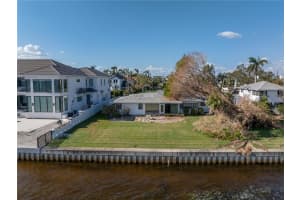 1771 BRIGHTWATERS BOULEVARD, SAINT PETERSBURG, FL 33704 Sold 11/15/24