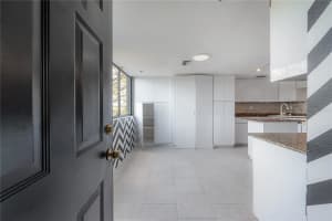 201 LAUREL STREET, TAMPA, FL 33602 Sold 12/06/24