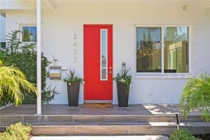 2423 2ND AVENUE, SAINT PETERSBURG, FL 33713 Sold 02/26/25