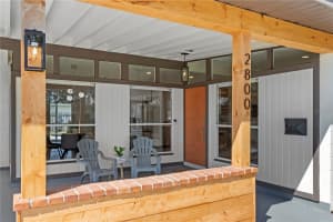 2800 66TH WAY, SAINT PETERSBURG, FL 33710 Sold 12/17/24