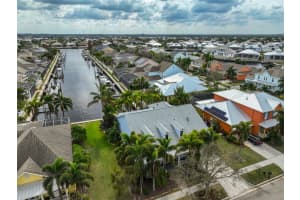 618 ISLEBAY DRIVE, APOLLO BEACH, FL 33572 - MLS#MFRTB8316436