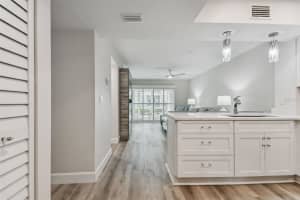6907 STONES THROW CIRCLE, SAINT PETERSBURG, FL 33710 Sold 12/16/24