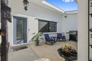 2504 MADRID WAY, SAINT PETERSBURG, FL 33712 Sold 02/10/25