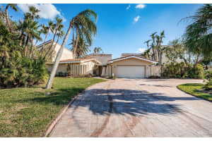 351 BATH CLUB BOULEVARD, NORTH REDINGTON BEACH, FL 33708 Sold 12/20/24