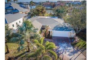 371 BATH CLUB BOULEVARD, NORTH REDINGTON BEACH, FL 33708 Sold 12/20/24