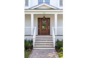 322 BAYVIEW DRIVE, ST PETERSBURG, FL 33704 - MLS#MFRTB8316607