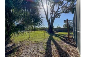 307 COUNTRY CLUB DRIVE, OLDSMAR, FL 34677 Sold 11/22/24